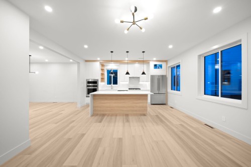 2-3881 Hurst Street, Burnaby, BC 