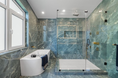 687 Poplar Street, Coquitlam, BC 