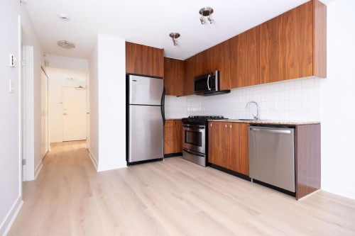 302-1030 Broadway Street W, Vancouver, BC 