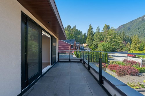 5199 Cliffridge Avenue, North Vancouver, BC 