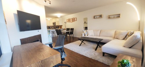 1525 Pendrell Street, Vancouver, BC 