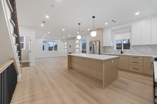 4-6639 Acacia Avenue, Burnaby, BC 