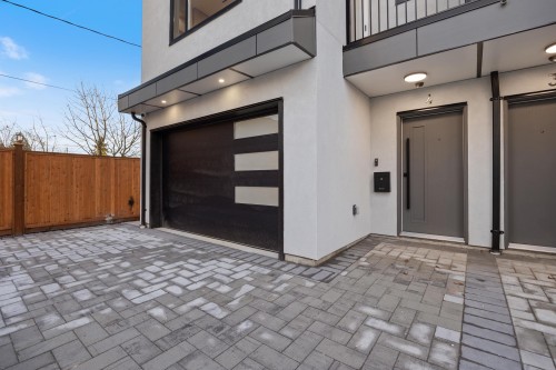 4-6639 Acacia Avenue, Burnaby, BC 