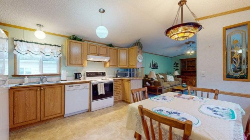 31-5575 Mason Road, Sechelt, BC 