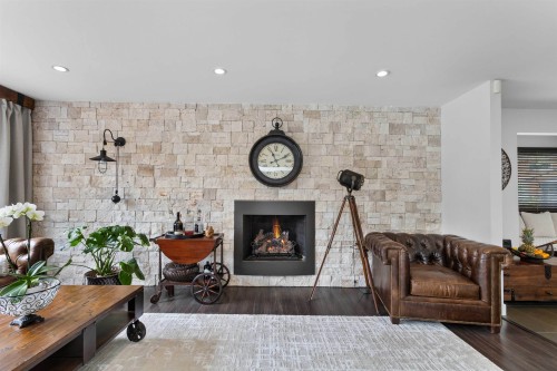 2606 Hawser Avenue, Coquitlam, BC 