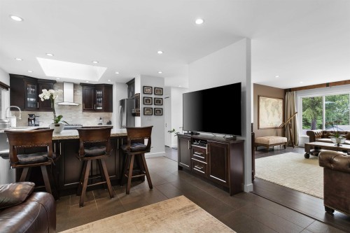 2606 Hawser Avenue, Coquitlam, BC 