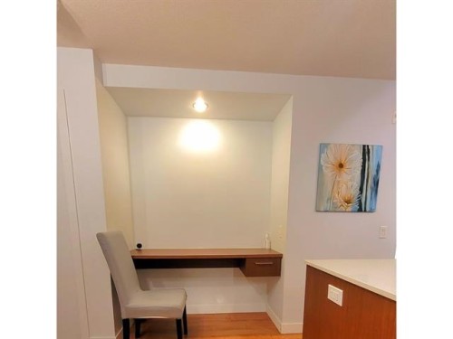 414-221 3Rd Street E, North Vancouver, BC 