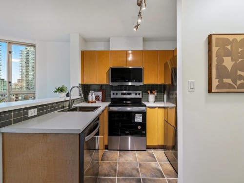 1407-1003 Pacific Street, Vancouver, BC 