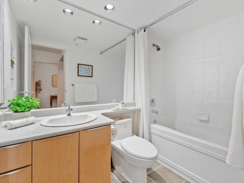 1407-1003 Pacific Street, Vancouver, BC 