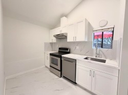 667 Lake Shore Drive  Coquitlam, BC V3J 5E5