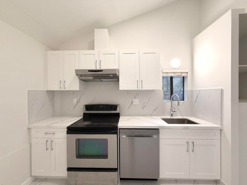 667 Lake Shore Drive, Coquitlam, BC 