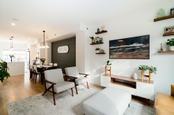 2834 Hope Street  Port Moody, BC V3H 0L6