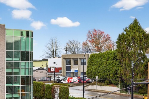 303-1728 Gilmore Avenue, Burnaby, BC 