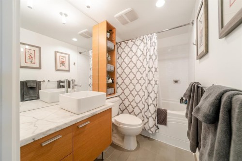 803-980 Cooperage Way, Vancouver, BC 