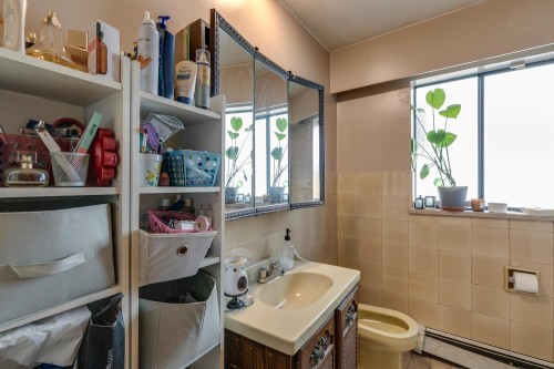 3254 5Th Avenue E, Vancouver, BC 