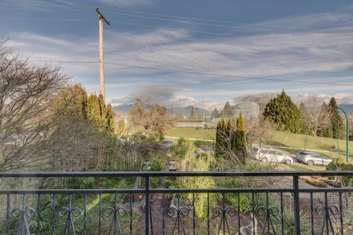 3254 5Th Avenue E, Vancouver, BC 