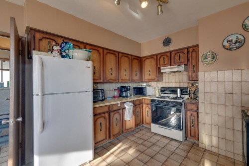 3254 5Th Avenue E, Vancouver, BC 