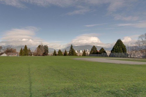 3254 5Th Avenue E, Vancouver, BC 