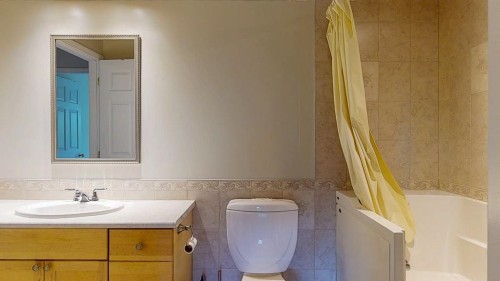 125-5711 Ebbtide Street, Sechelt, BC 