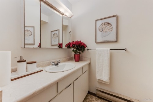 306-8291 Park Road, Richmond, BC 