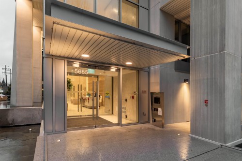 1306-5685 Halley Avenue, Burnaby, BC 