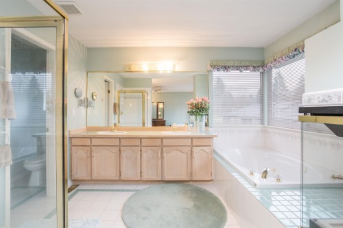 21-22488 116 Avenue, Maple Ridge, BC 