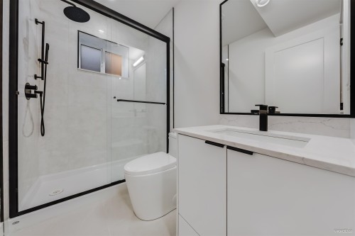 2-4211 Graveley Street, Burnaby, BC 