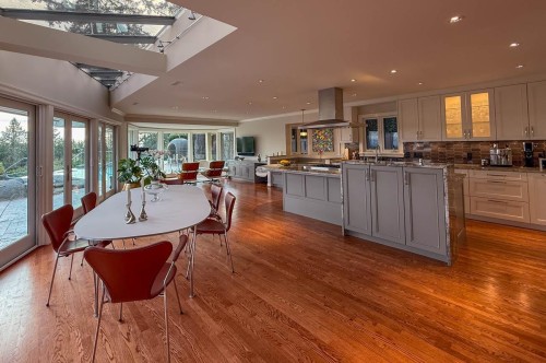 4100 Burkehill Road, West Vancouver, BC 