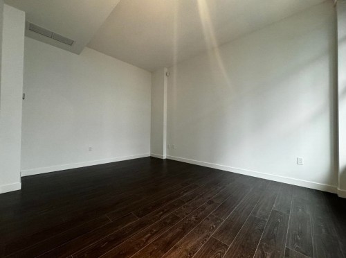 Th2-8555 Capstan Way, Richmond, BC 