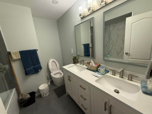 1/F Den + 2/F-1937 Campbell Avenue, Port Coquitlam, BC 