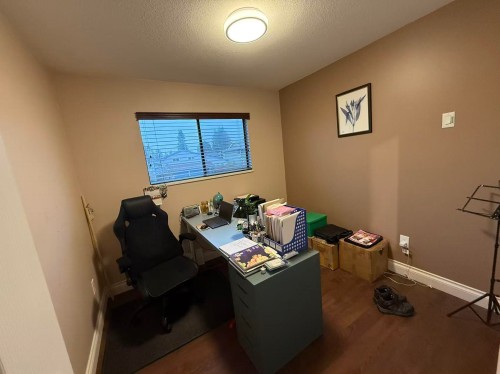 1/F Den + 2/F-1937 Campbell Avenue, Port Coquitlam, BC 