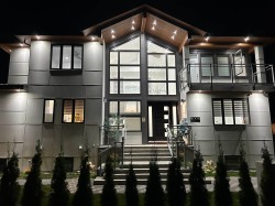 Main 4005 Bond Street  Burnaby, BC V5H 1E8