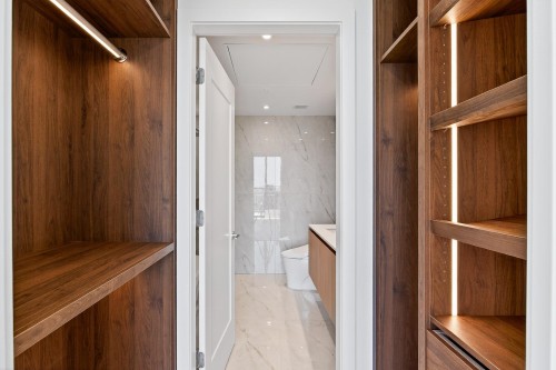 1506-135 13Th Street E, North Vancouver, BC 