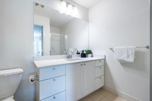 318-2477 Kelly Avenue, Port Coquitlam, BC 