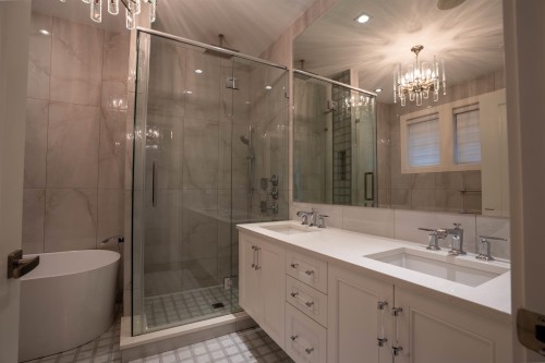 1895 60Th Avenue W, West Vancouver, BC 