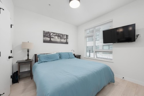 407-3018 St. George Street, Port Moody, BC 