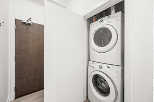 102-200 Nelson'S Crescent, New Westminster, BC 