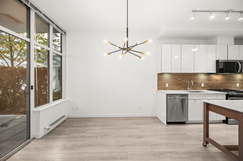 102-200 Nelson'S Crescent, New Westminster, BC 