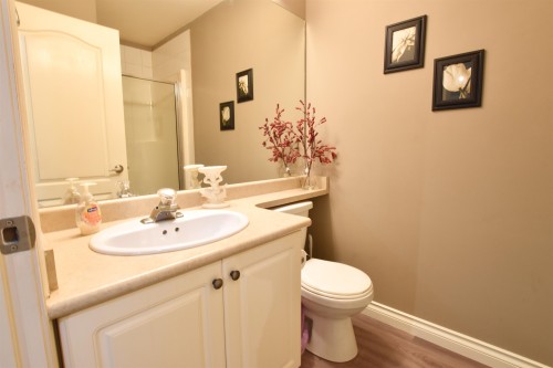 206-22230 North Avenue, Maple Ridge, BC 