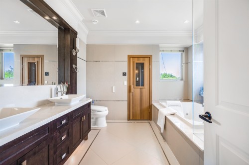 6760 Gamba, Richmond, BC 