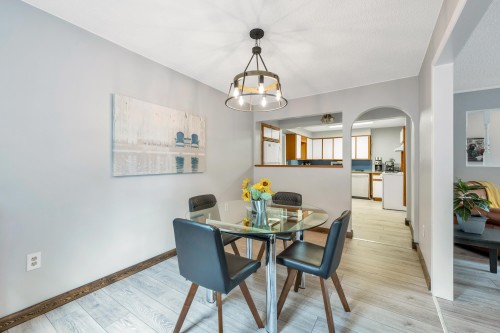 21089 Dewdney Trunk Road, Maple Ridge, BC 