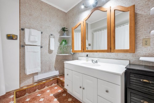 21089 Dewdney Trunk Road, Maple Ridge, BC 