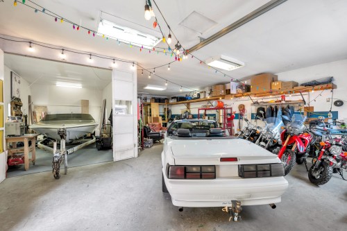 21089 Dewdney Trunk Road, Maple Ridge, BC 