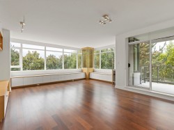 305-5955 Balsam Street  Vancouver, BC V6M 0A1