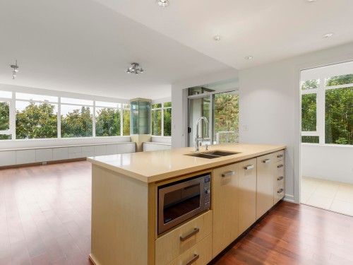 305-5955 Balsam Street, Vancouver, BC 