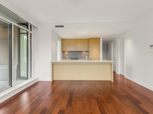 305-5955 Balsam Street, Vancouver, BC 