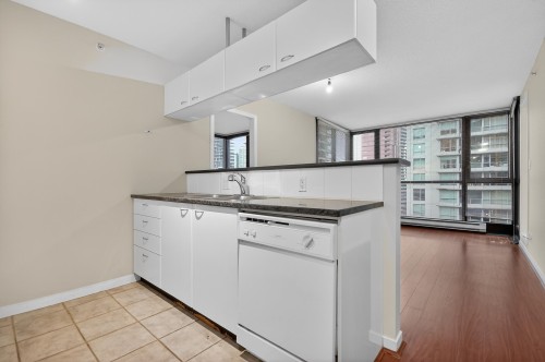 801-1367 Alberni Street, Vancouver, BC 