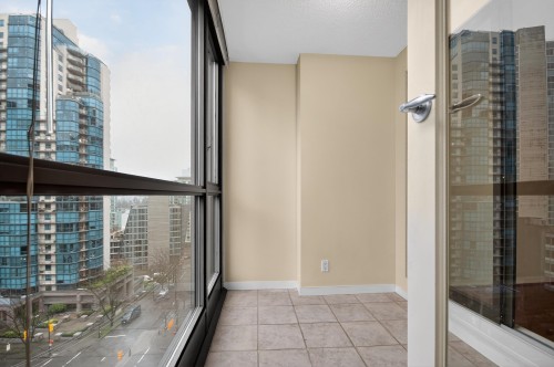 801-1367 Alberni Street, Vancouver, BC 