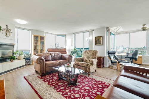 2003-121 Tenth Street, New Westminster, BC 