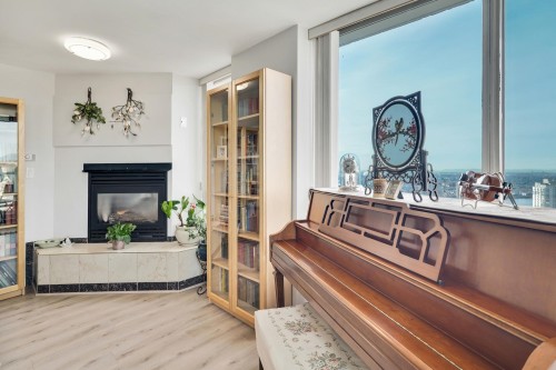 2003-121 Tenth Street, New Westminster, BC 